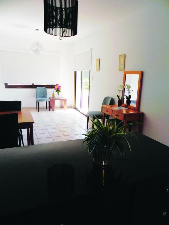 Andries Apartments Paphos Extérieur photo