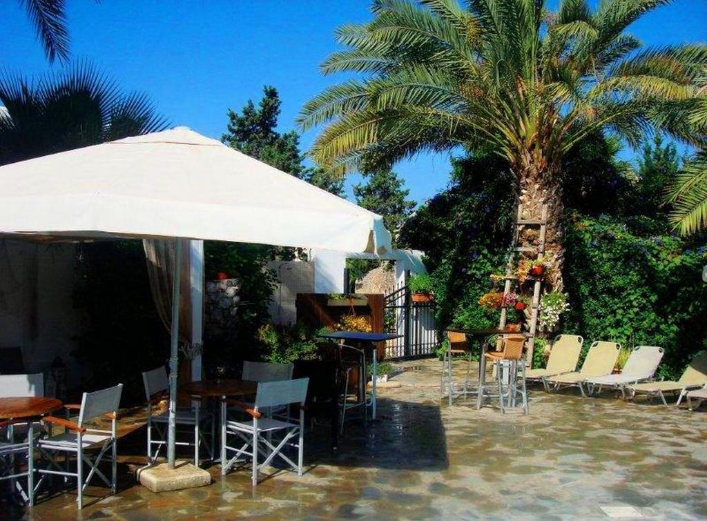 Andries Apartments Paphos Extérieur photo