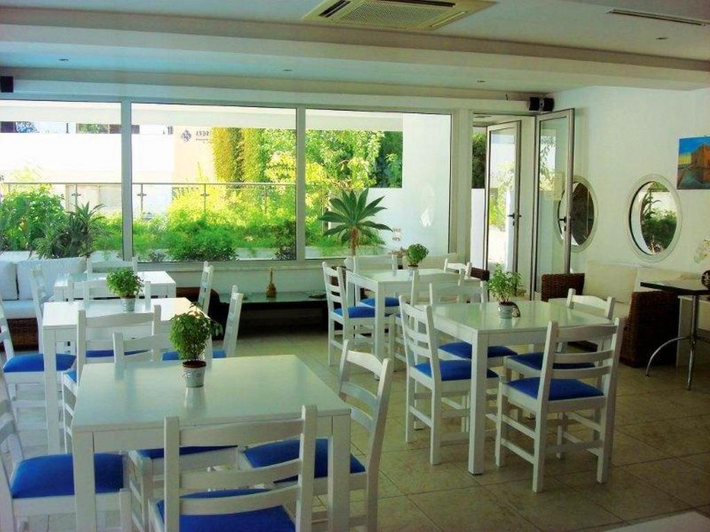 Andries Apartments Paphos Extérieur photo
